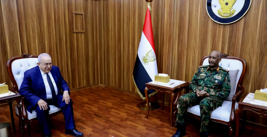 تفاصيل ما دار بين البرهان و المبعوث الأممي