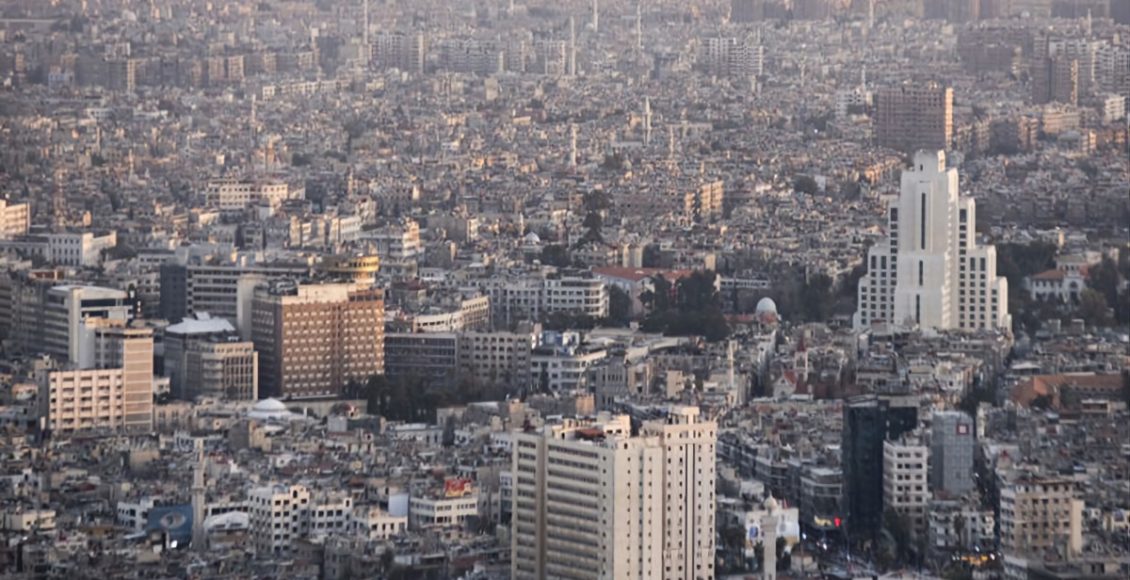 الانسحابات المتكرر تضع العاصمة دمشق في مواجهة الفصائل