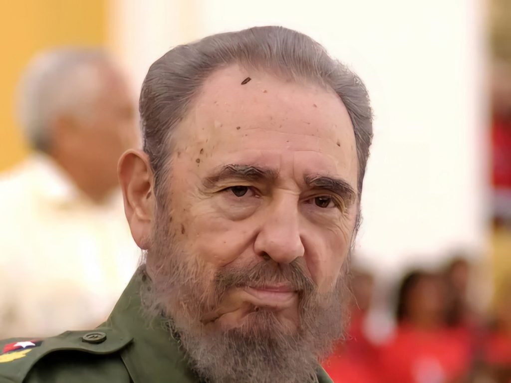 فيديل كاسترو