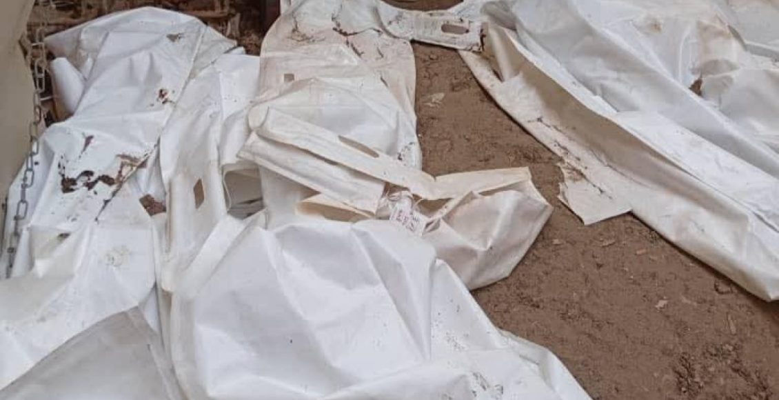 نبش مقبرتين جماعيتين بود مدني