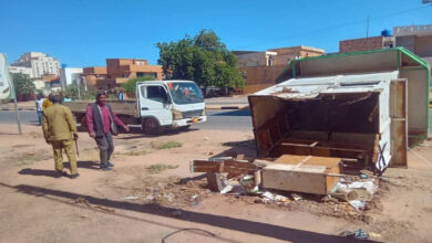 إزالة المخالفات بالخرطوم