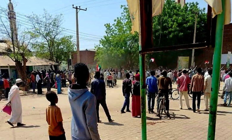 فك حصار كادوقلي